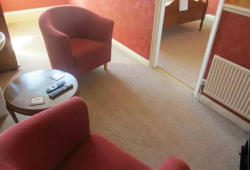 Отель Ashwood Grange