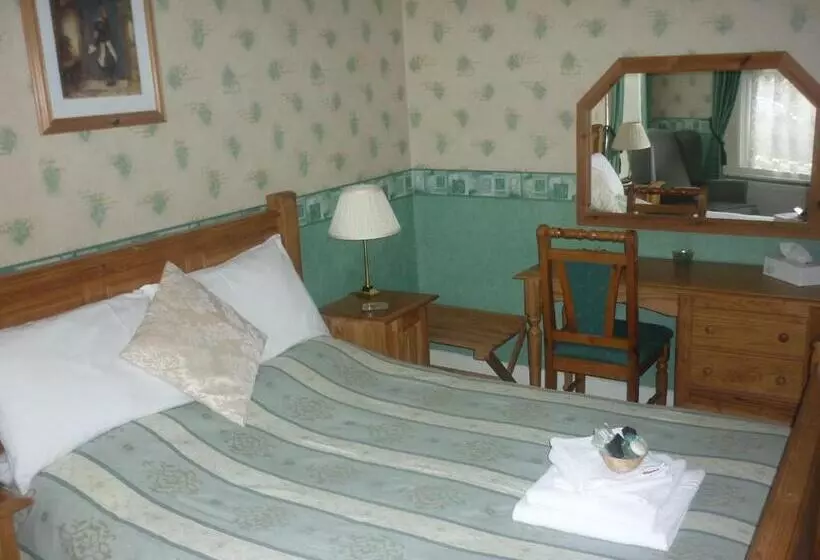 Отель Ashwood Grange