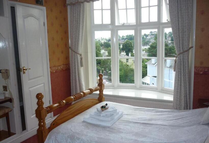 فندق Ashwood Grange