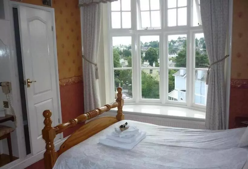 Отель Ashwood Grange