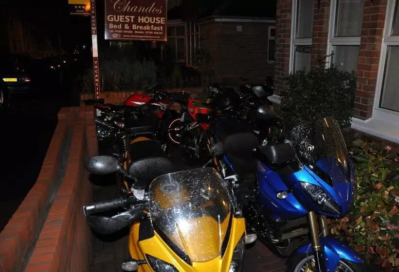 בית מלון כפרי Chandos Premier Folkestone