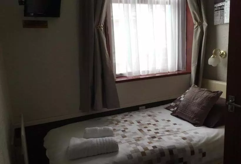 호텔 Kirkstall Guest House