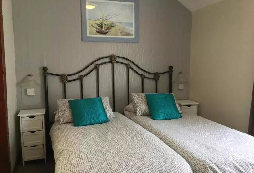 호텔 Kirkstall Guest House