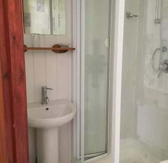 호텔 Kirkstall Guest House