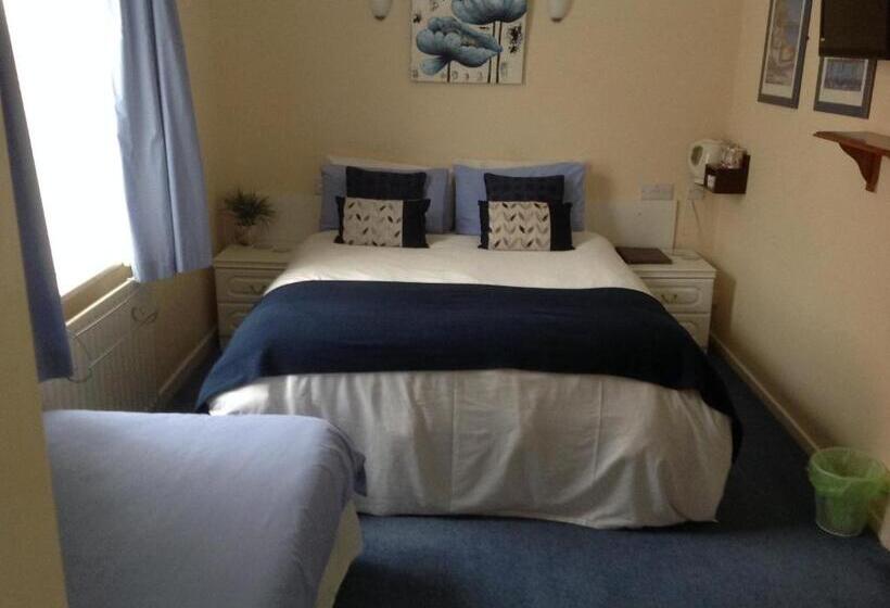 Отель Marlow Lodge