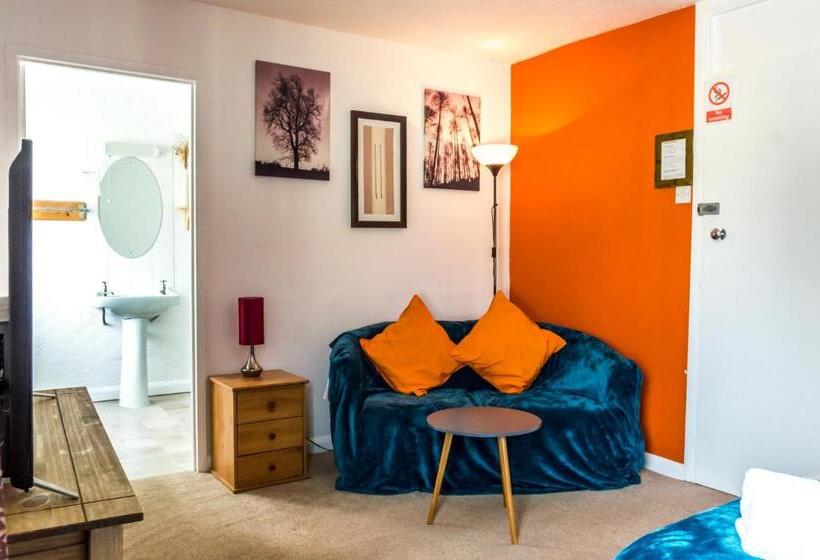 בית מלון כפרי Parsonage Farm Inn