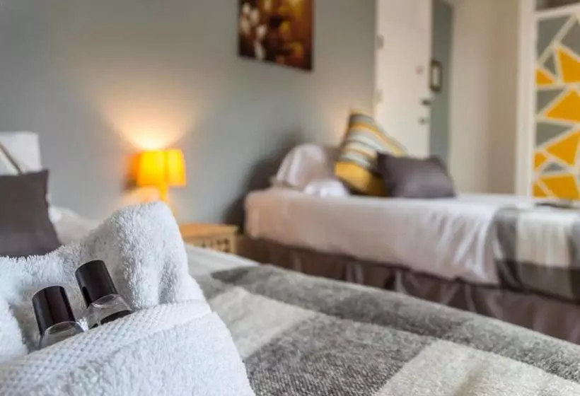 호텔 Parsonage Farm Inn