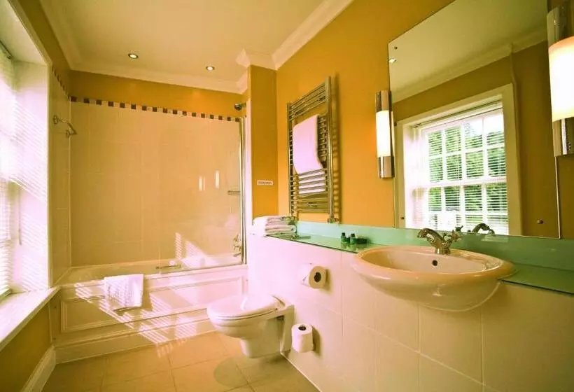 Отель The Malvern Hills