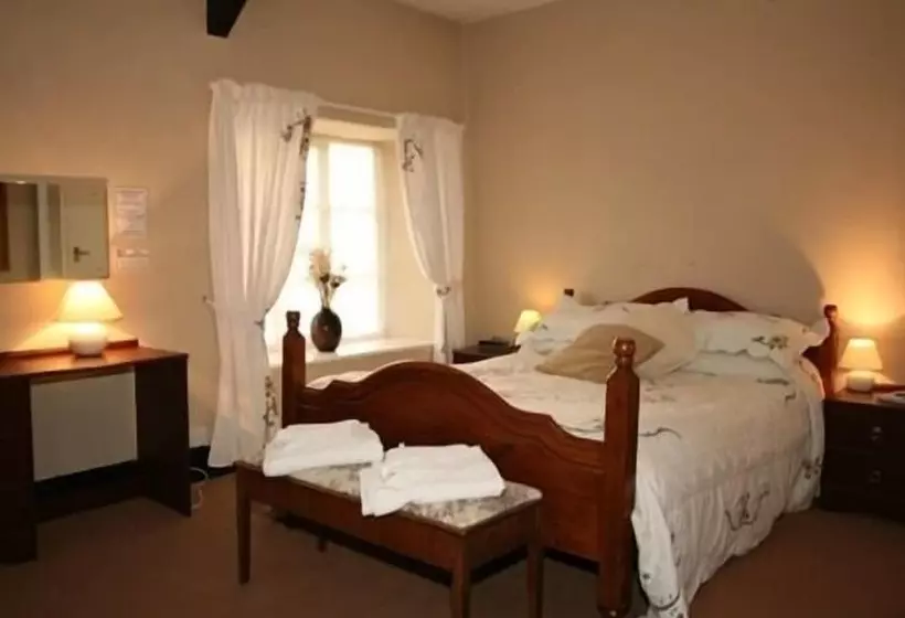 فندق The Manor Arms