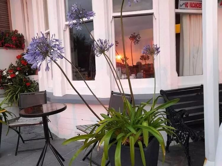 Отель Tregella Guest House