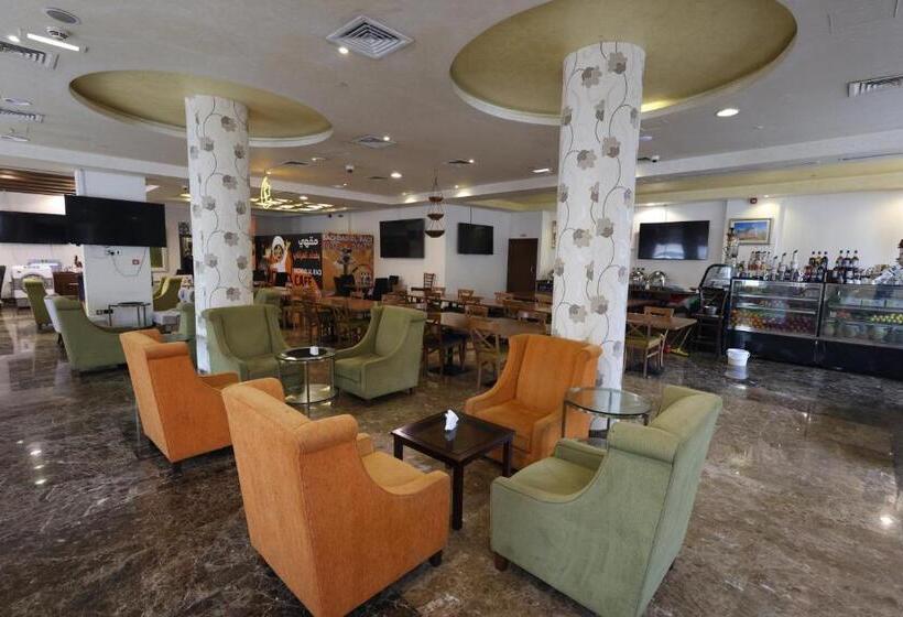 هتل The Bristol Inn