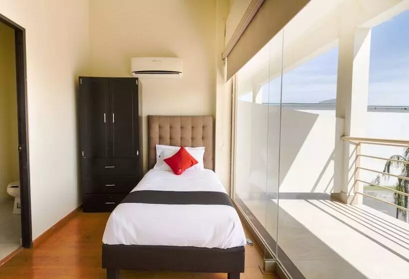 Hotelli Ecohabit Monterrey