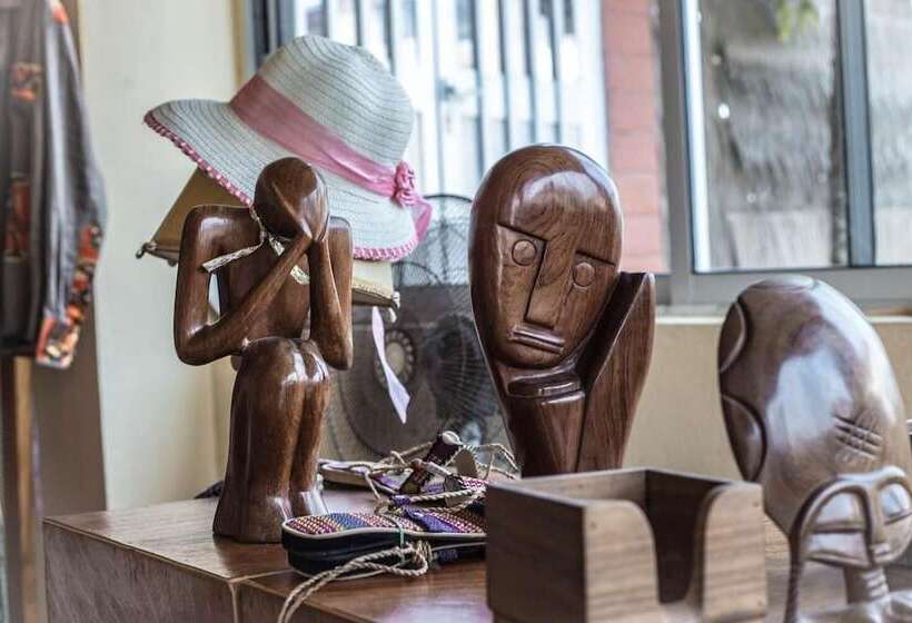 هتل Fini Downtown