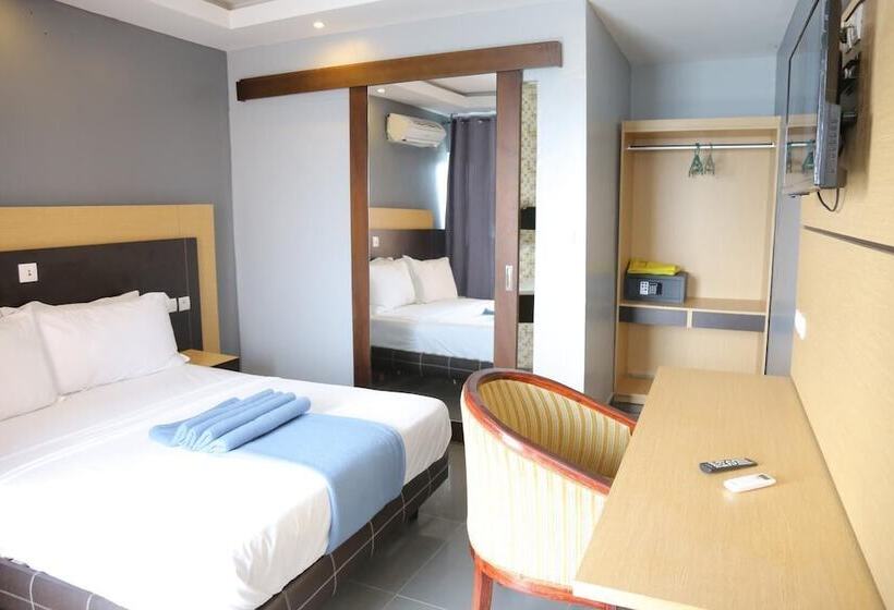 هتل Fini Downtown