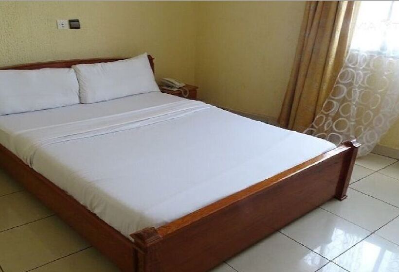 هتل Fini Downtown