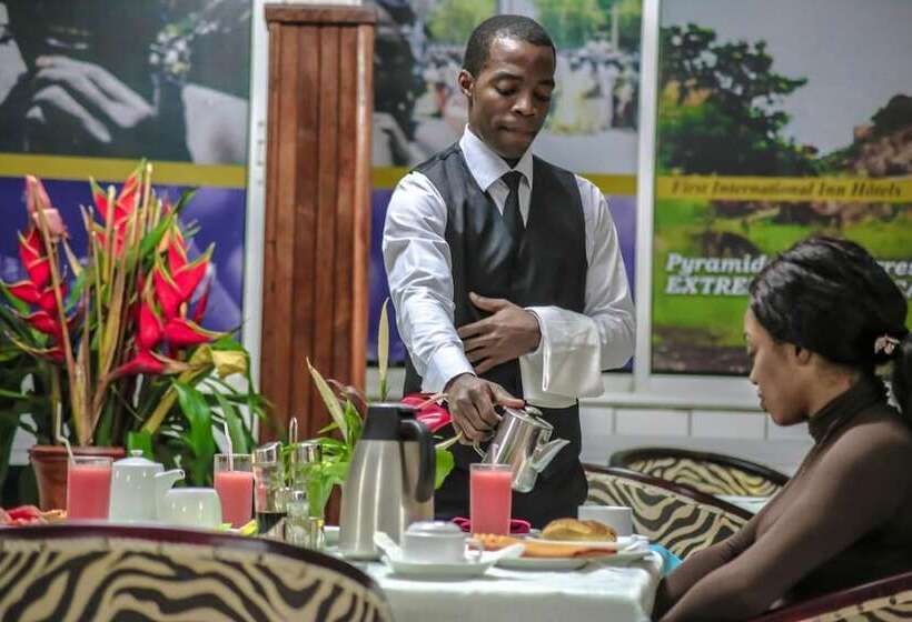 هتل Fini Downtown