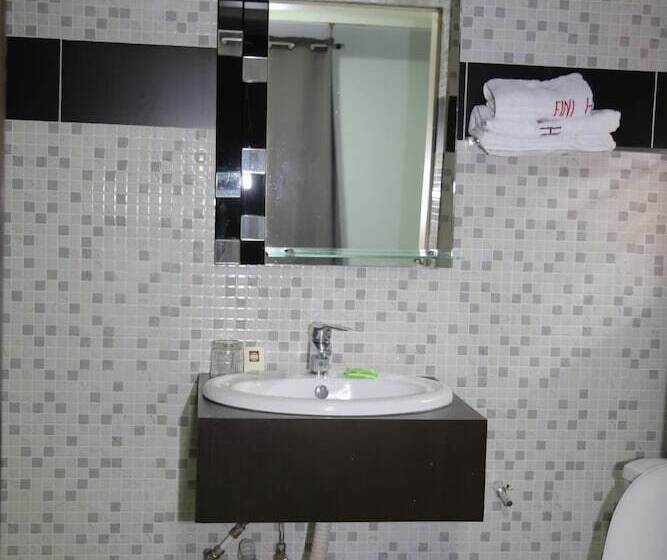 هتل Fini Downtown