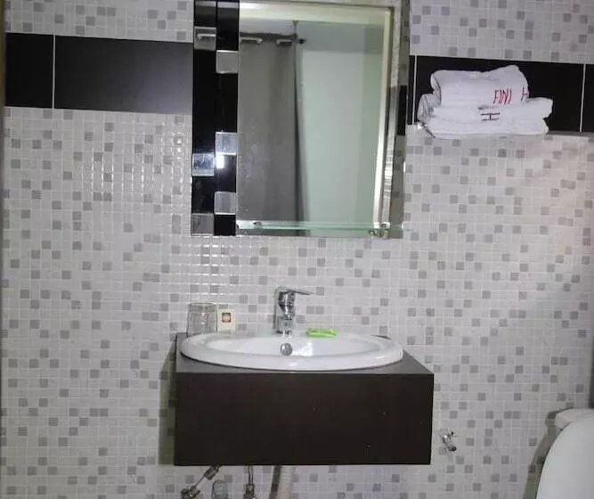 هتل Fini Downtown