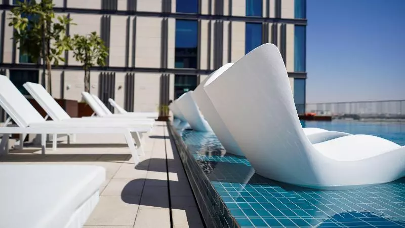 هتل Staybridge Suites Dubai Al Maktoum Airport, An Ihg