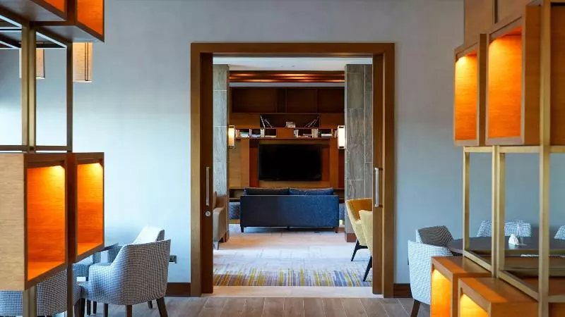 هتل Staybridge Suites Dubai Al Maktoum Airport, An Ihg