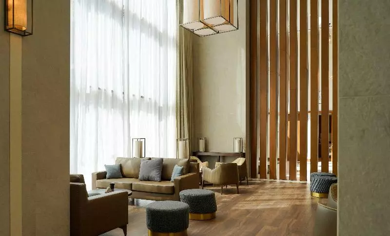 هتل Staybridge Suites Dubai Al Maktoum Airport, An Ihg