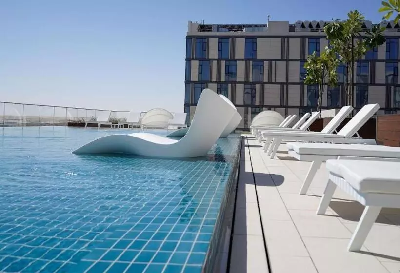 هتل Staybridge Suites Dubai Al Maktoum Airport, An Ihg