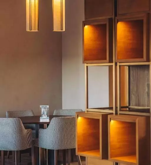 هتل Staybridge Suites Dubai Al Maktoum Airport, An Ihg