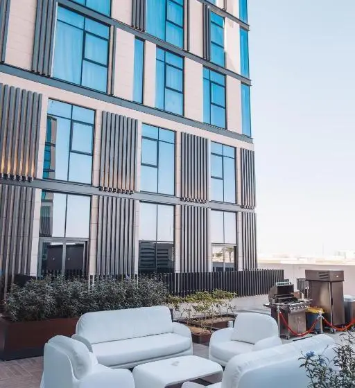 هتل Staybridge Suites Dubai Al Maktoum Airport, An Ihg