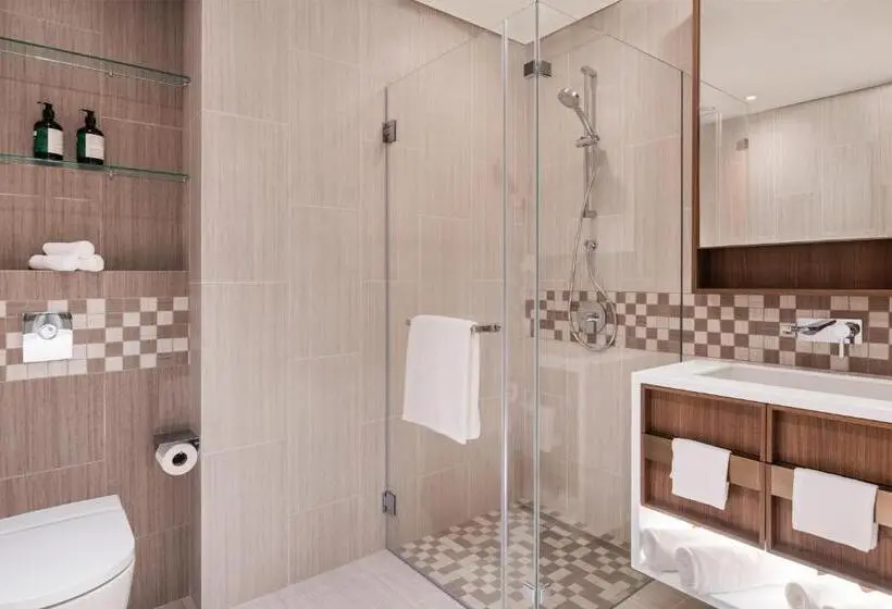 هتل Staybridge Suites Dubai Al Maktoum Airport, An Ihg