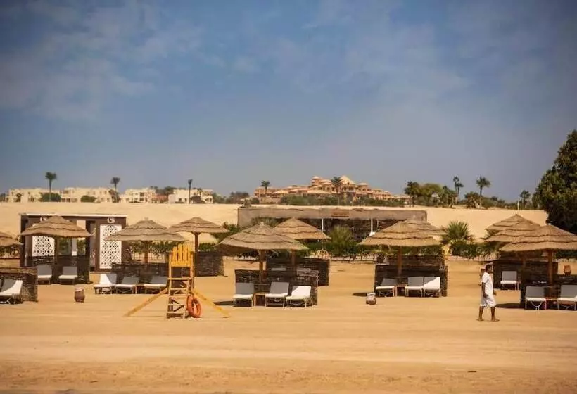 هتل The Lodge By Cascades Soma Bay