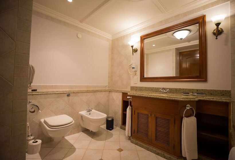 هتل The Lodge By Cascades Soma Bay