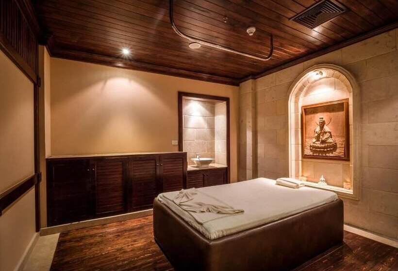 هتل The Lodge By Cascades Soma Bay