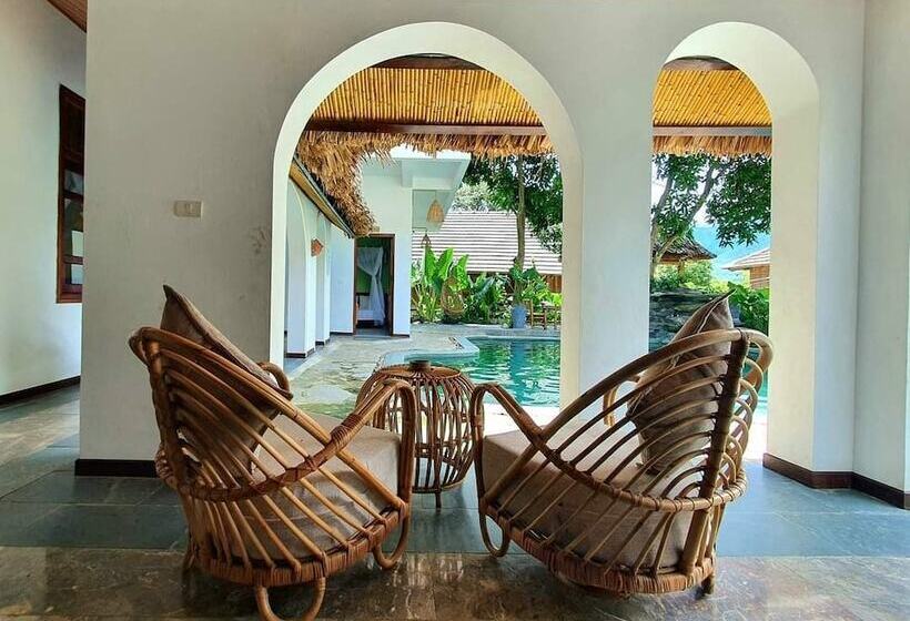 Mai Chau Rustic Home Hostel