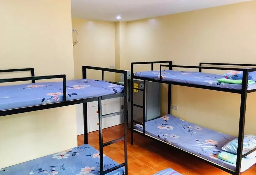 پانسیون Eme's Apartelle