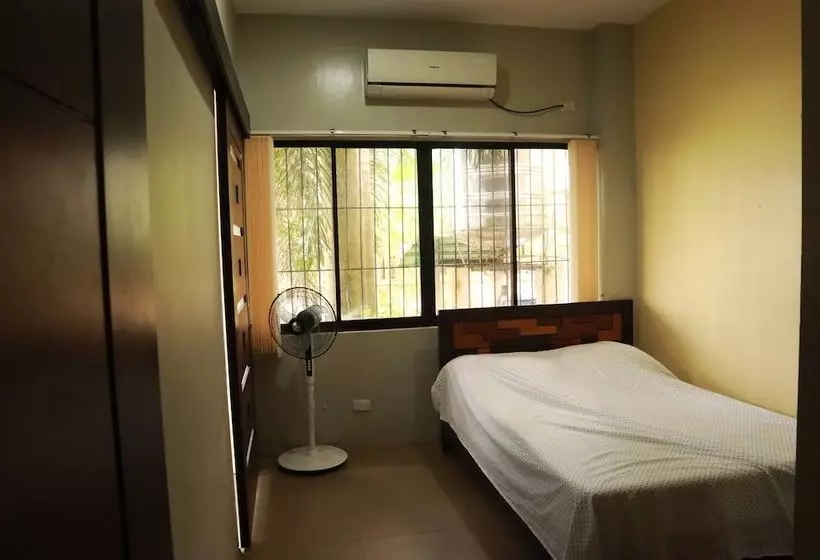 پانسیون Eme's Apartelle