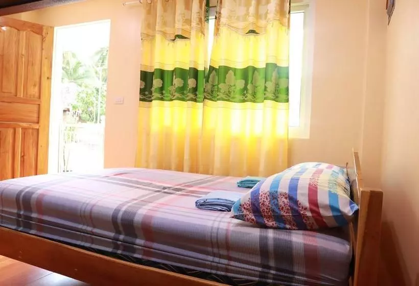 پانسیون Eme's Apartelle