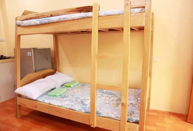 پانسیون Eme's Apartelle