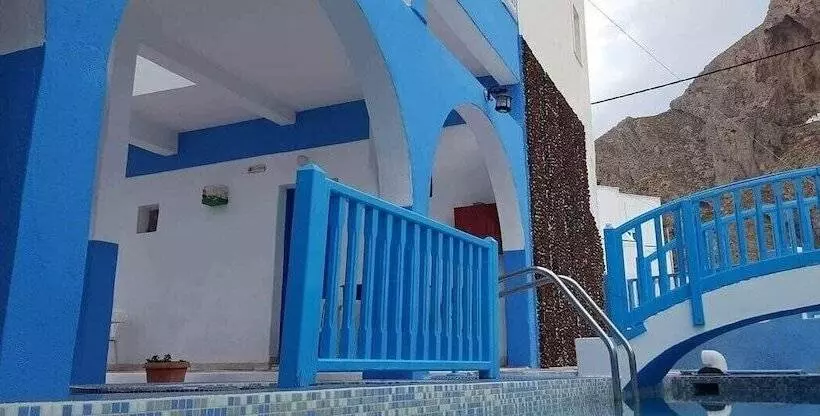 پانسیون Mm Studios Perissa