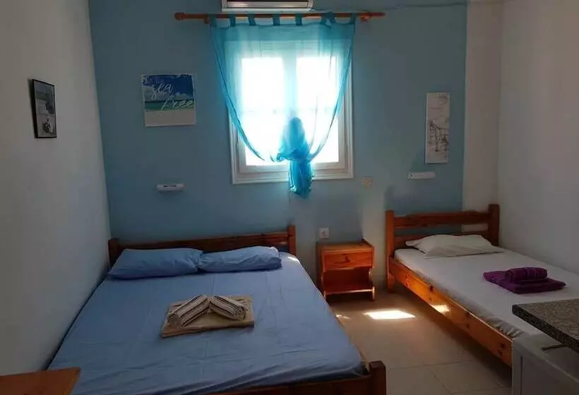 پانسیون Mm Studios Perissa