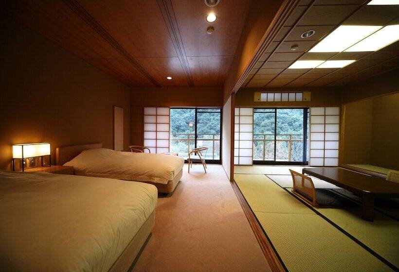 Ryokan Saga Ureshino Spa Shiibasanso