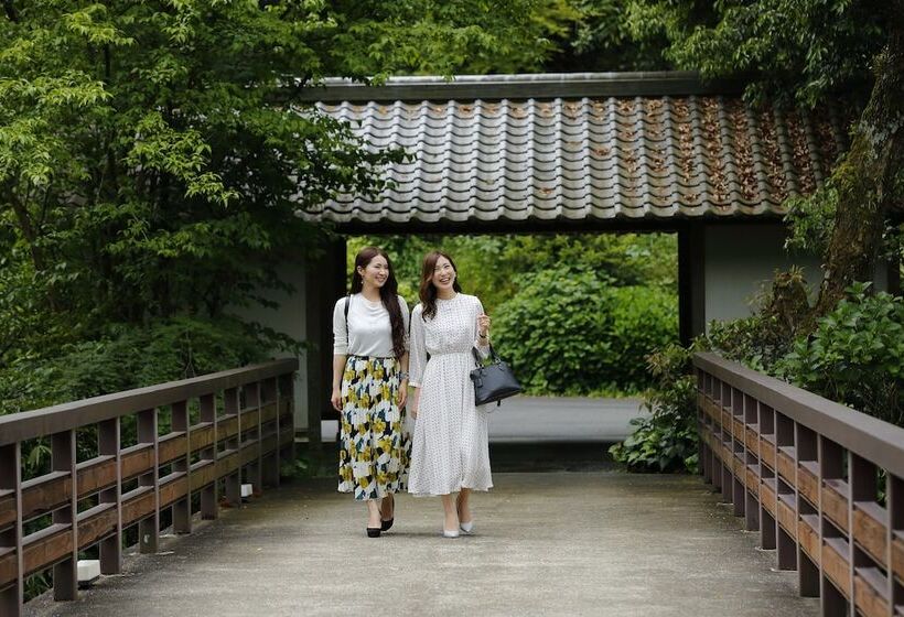 Ryokan Saga Ureshino Spa Shiibasanso