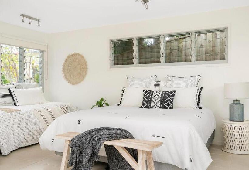 A Perfect Stay The White Rabbit