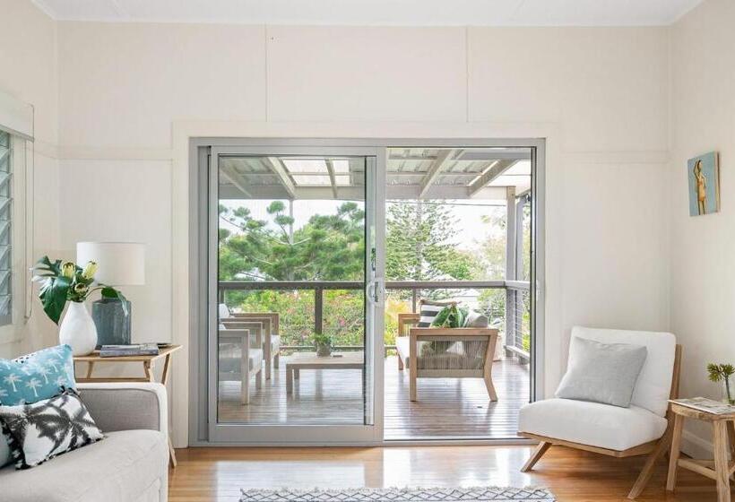 A Perfect Stay The White Rabbit