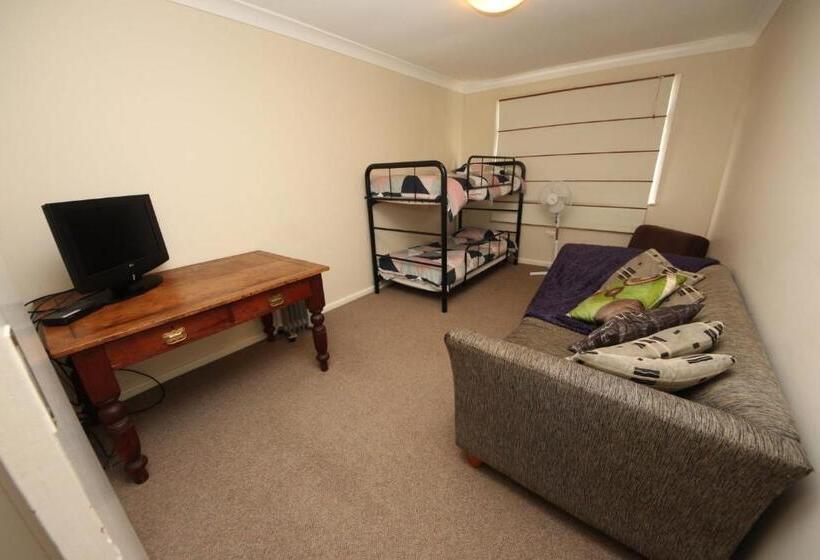 Beach Break At Hat Head 22 Bay St No Sheets Or Towels Provided