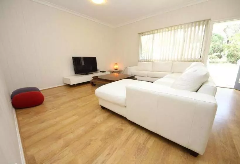 Beach Break At Hat Head   22 Bay St   No Sheets Or Towels Provided