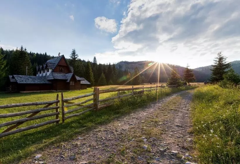 Green Mountain House Zelengora
