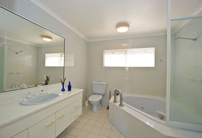 John S Tropical Island Home