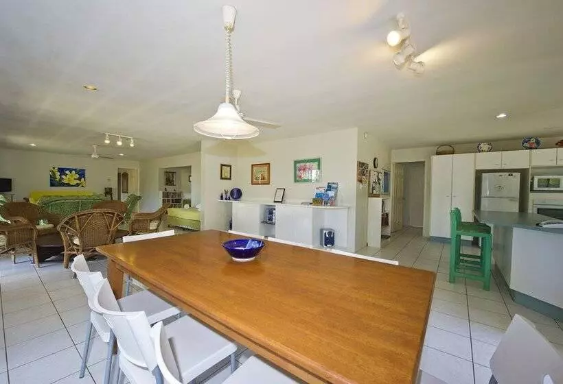 John S Tropical Island Home