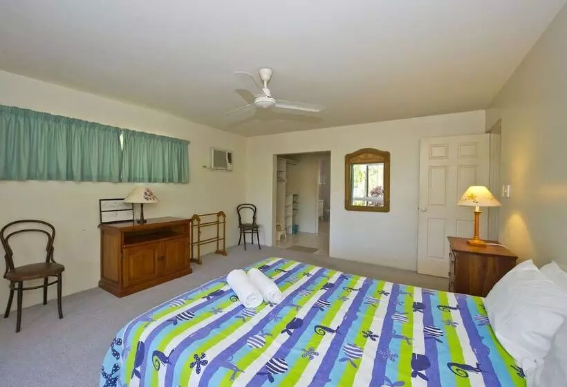 John S Tropical Island Home