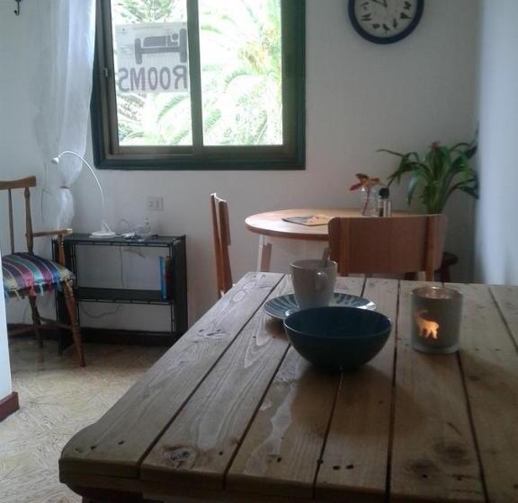 פנסיון Hostal Casa Amaya